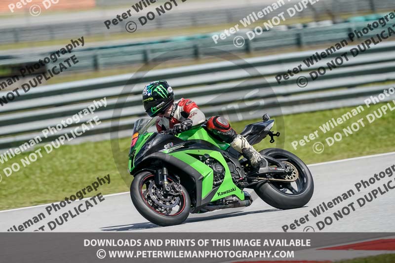 Sepang;event digital images;motorbikes;no limits;peter wileman photography;trackday;trackday digital images